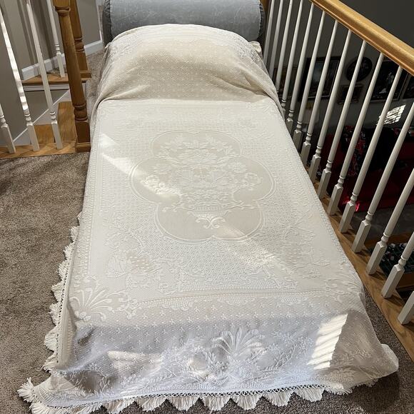 Vintage Bates Mill Ivory Limited Run Abigail Adams Matelasse Twin Bedspread - Picture 3 of 11